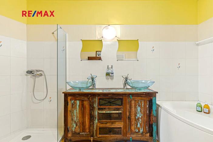 Prodej komerční nemovitosti, Pavlov, 245 m2