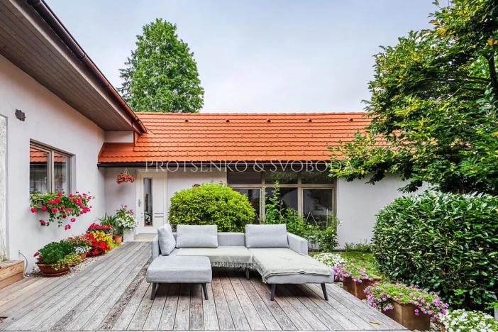 Prodej vícegeneračního domu, Pavlov, 354 m2