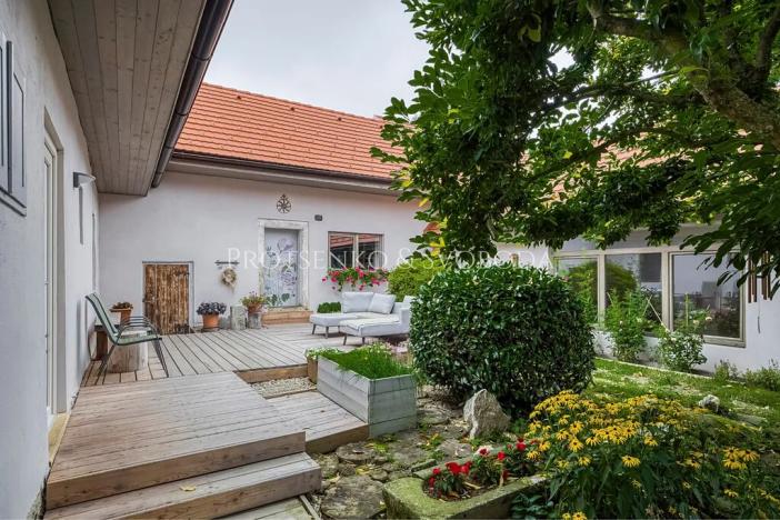 Prodej apartmánu, Pavlov, 354 m2