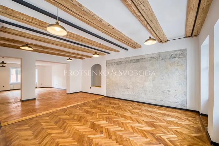 Pronájem obchodního prostoru, Třebíč, Hasskova, 127 m2
