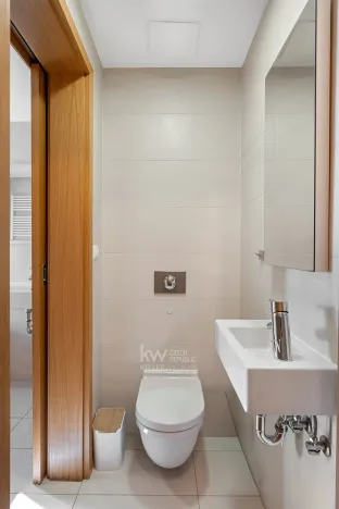 Pronájem bytu 2+kk, Praha - Žižkov, Pitterova, 77 m2
