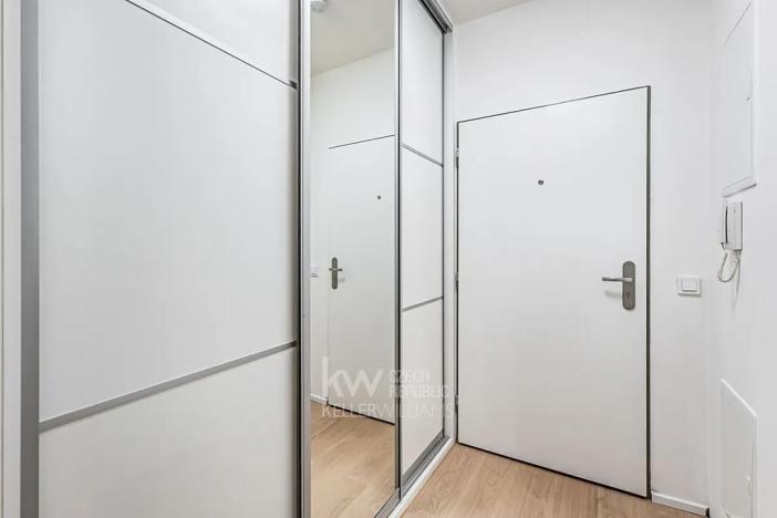 Prodej bytu 2+kk, Praha - Uhříněves, náměstí Bratří Jandusů, 33 m2