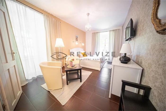 Prodej domu, Nové Hrady, 880 m2