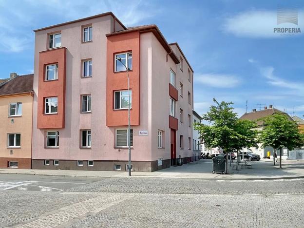 Prodej bytu 2+1, Brno, Charbulova, 64 m2