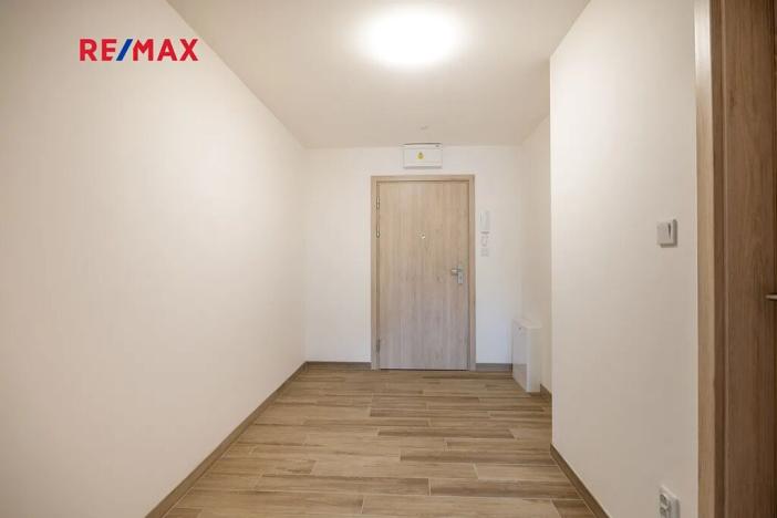 Pronájem bytu 2+kk, Slaný, Lázeňská, 46 m2
