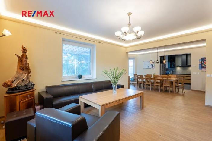 Prodej rodinného domu, Jesenice, Zdiměřická, 250 m2