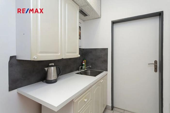 Pronájem ordinace, Praha - Nusle, Hradeckých, 62 m2