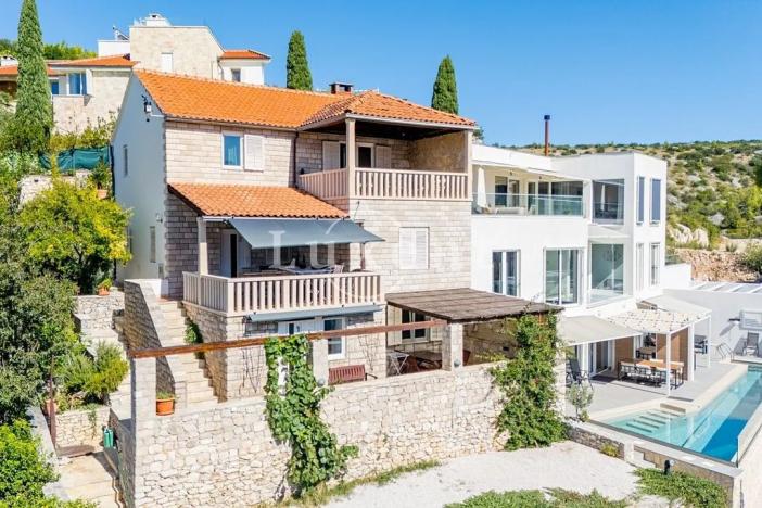 Prodej rodinného domu, Bobovišća, Chorvatsko, 200 m2