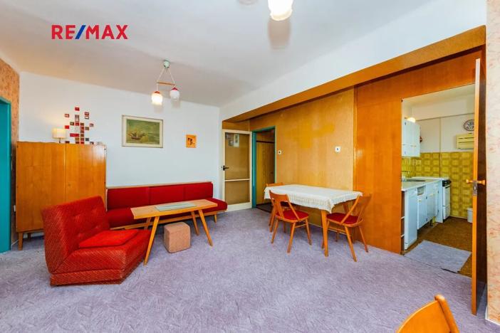 Prodej bytu 3+1, Praha - Modřany, U zastávky, 57 m2