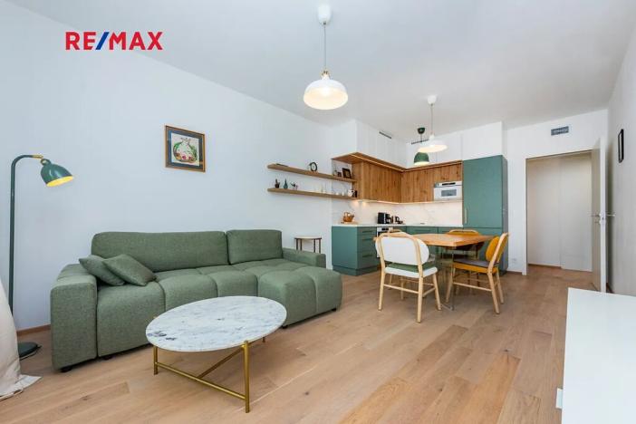 Prodej bytu 2+kk, Praha - Radlice, U Komína, 53 m2