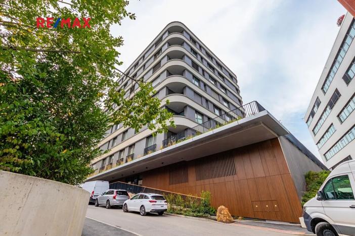 Prodej bytu 2+kk, Praha - Radlice, U Komína, 53 m2