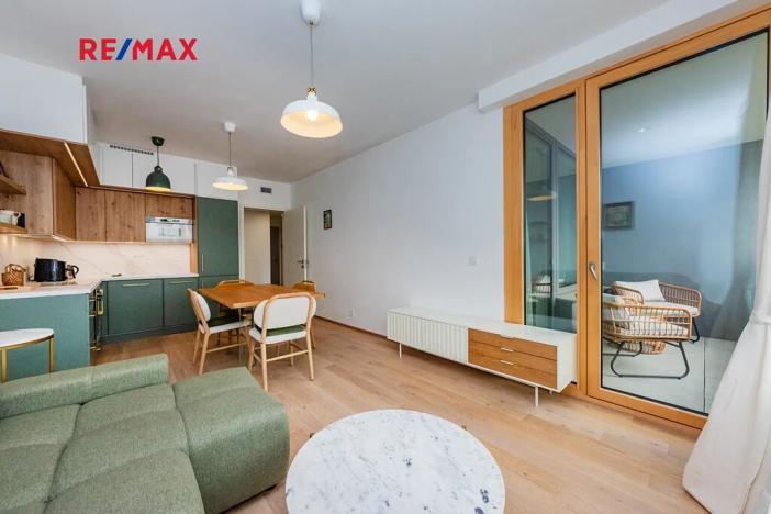 Prodej bytu 2+kk, Praha - Radlice, U Komína, 53 m2