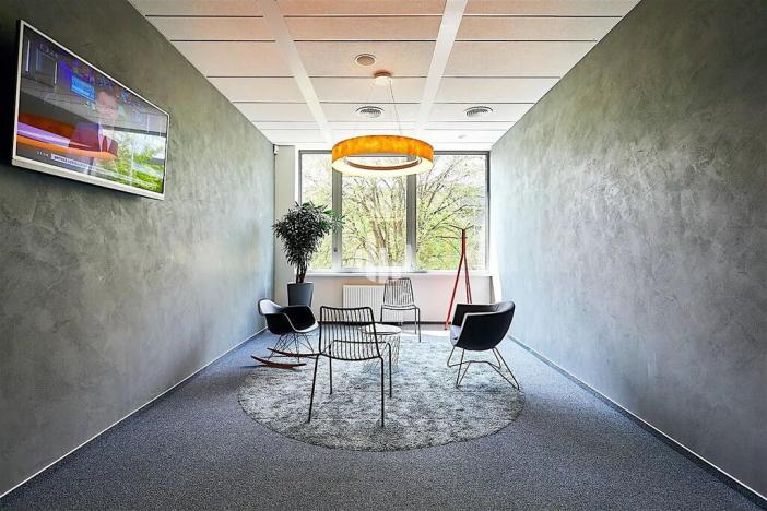 Pronájem kanceláře, Praha - Jinonice, Radlická, 500 m2