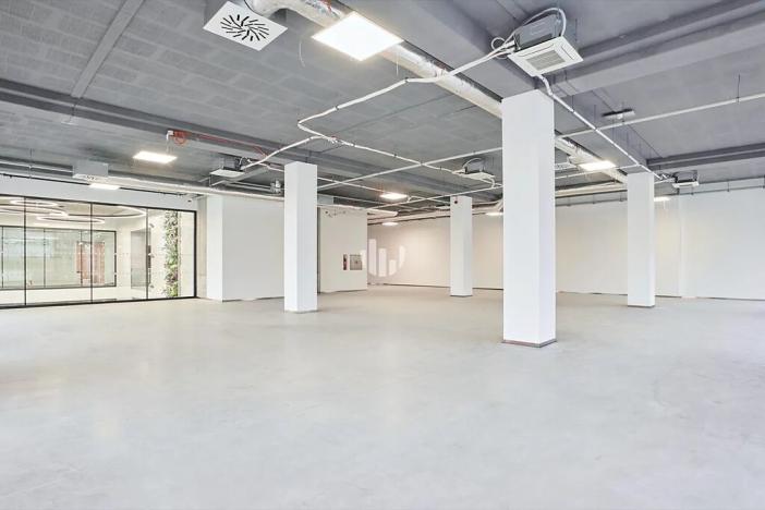 Pronájem kanceláře, Praha - Vysočany, Poděbradská, 200 m2
