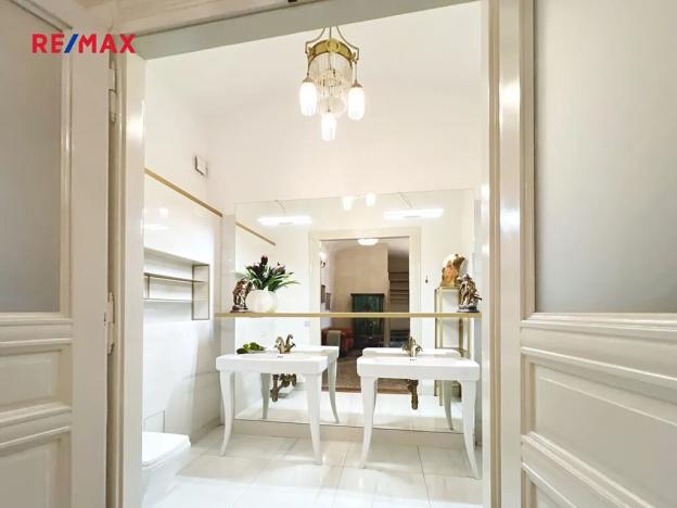 Prodej atypického bytu, Praha - Smíchov, Dienzenhoferovy sady, 119 m2