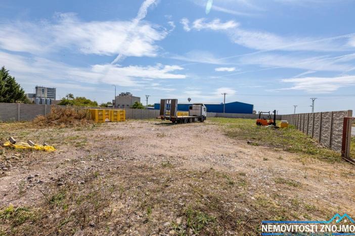 Pronájem komerčního pozemku, Tasovice, 1650 m2