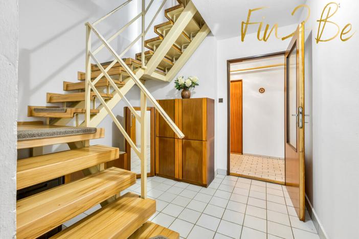 Prodej rodinného domu, Vrhaveč - Neznašovy, 253 m2