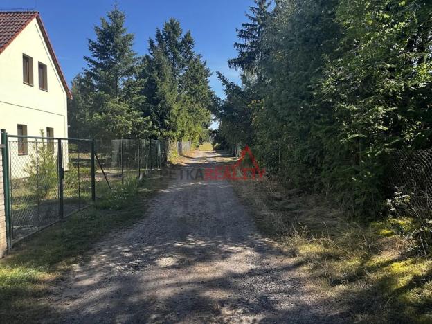 Prodej pozemku pro bydlení, Malá Hraštice, 858 m2