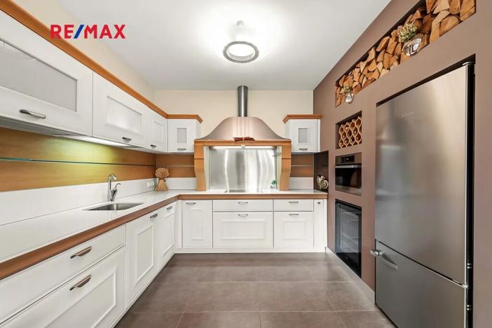 Prodej bytu 4+kk, Praha - Břevnov, Na Petynce, 120 m2