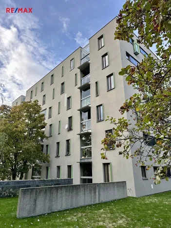 Pronájem bytu 2+kk, Praha - Podolí, V rovinách, 67 m2