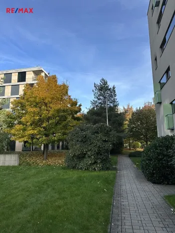 Pronájem bytu 2+kk, Praha - Podolí, V rovinách, 67 m2