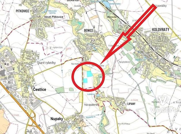 Prodej podílu pole, Praha, 2466 m2