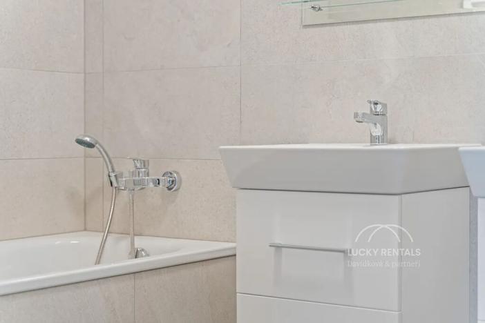 Pronájem bytu 2+kk, Praha - Chodov, Líbalova, 47 m2