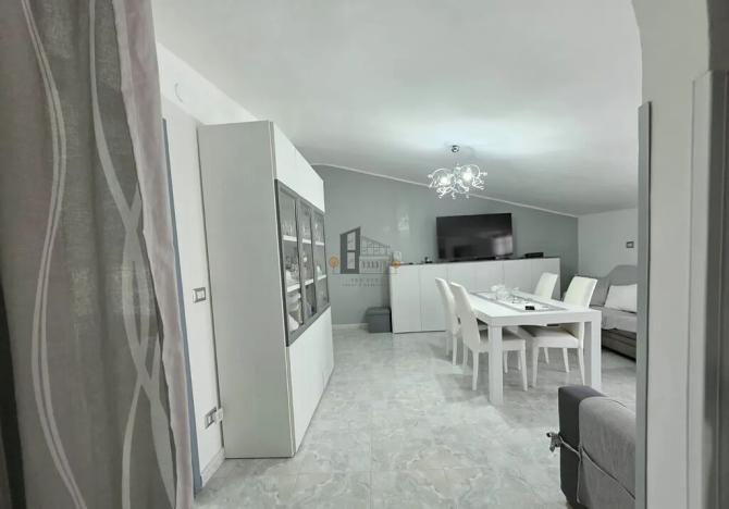 Prodej atypického bytu, Scalea, Itálie, 160 m2