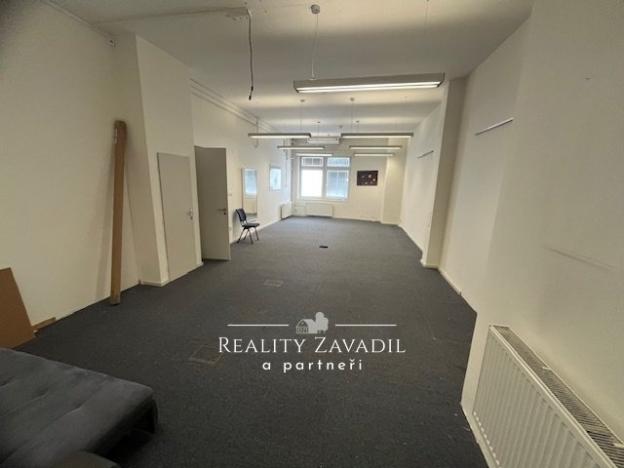 Pronájem obchodního prostoru, Pardubice, Smilova, 130 m2