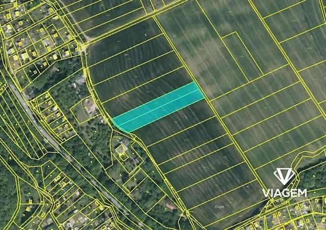 Prodej podílu pole, Zlín, 3043 m2