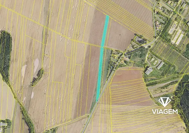 Prodej podílu pole, Krupá, 2183 m2