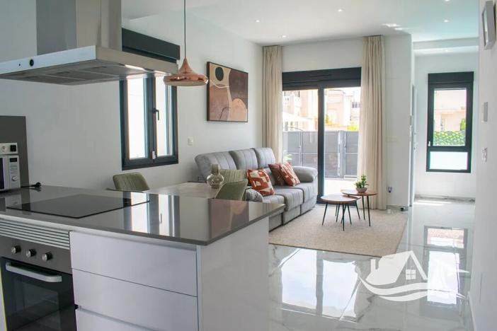 Prodej vily, Torrevieja, Španělsko, 95 m2