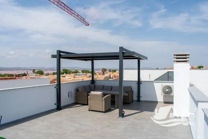 Prodej vily, Torrevieja, Španělsko, 95 m2