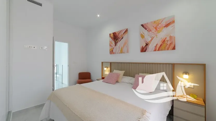 Prodej vily, Torrevieja, Španělsko, 95 m2