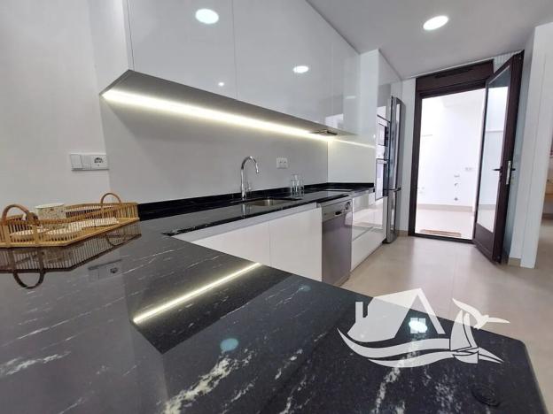 Prodej vily, San Pedro del Pinatar, Španělsko, 120 m2