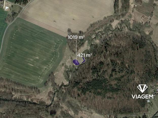 Prodej podílu pole, Zvěrotice, 360 m2