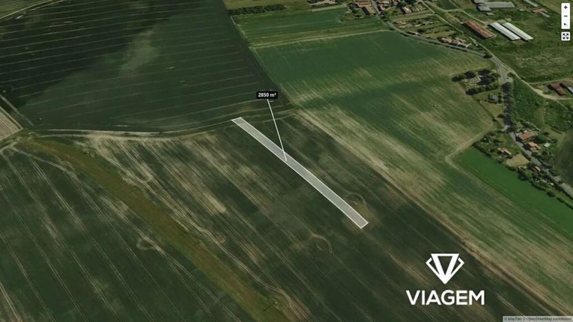 Prodej podílu pole, Krupá, 712 m2