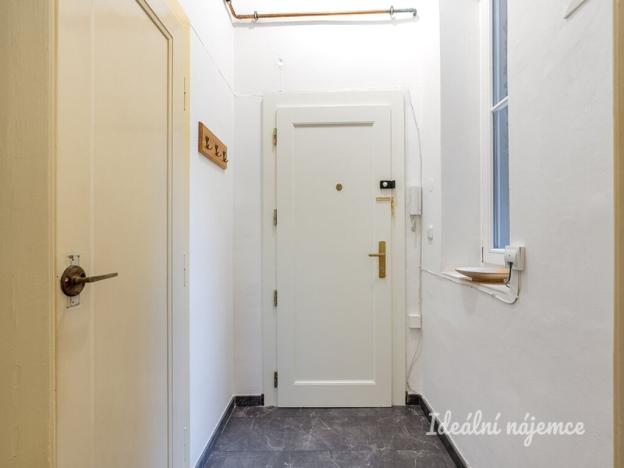 Pronájem bytu 2+kk, Praha - Vršovice, Vršovická, 37 m2