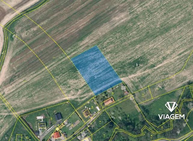 Prodej podílu pole, Huntířov, 1211 m2