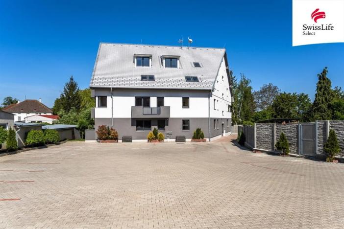 Prodej činžovního domu, Břežany II, 804 m2