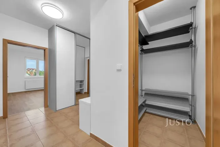 Prodej bytu 4+kk, Praha - Dubeč, Netlucká, 102 m2