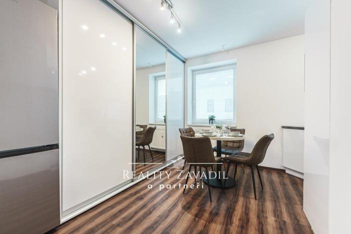 Pronájem bytu 3+1, Pardubice, V Ráji, 90 m2