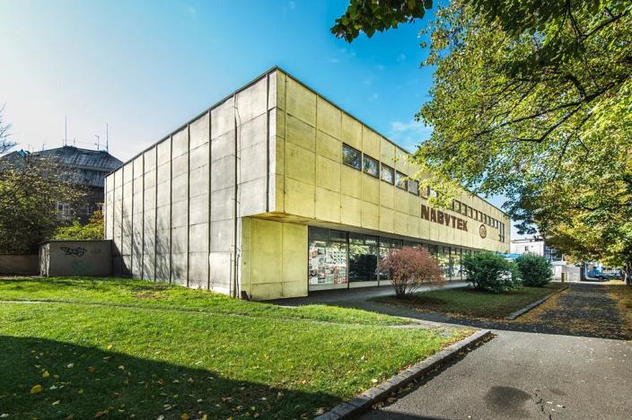 Prodej obchodního prostoru, Kolín, Sladkovského, 1465 m2