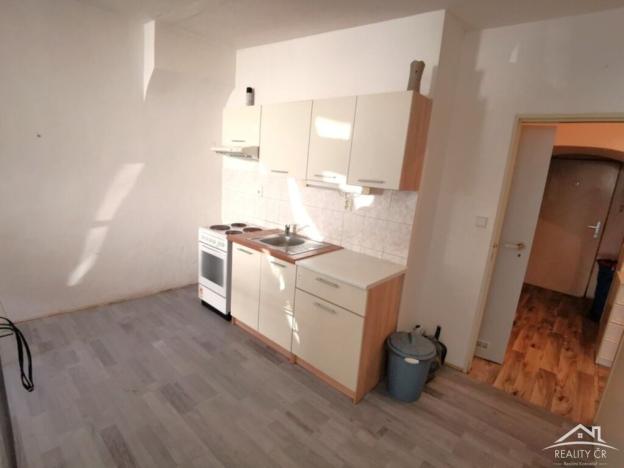 Pronájem bytu 2+kk, Jihlava, Husova, 43 m2