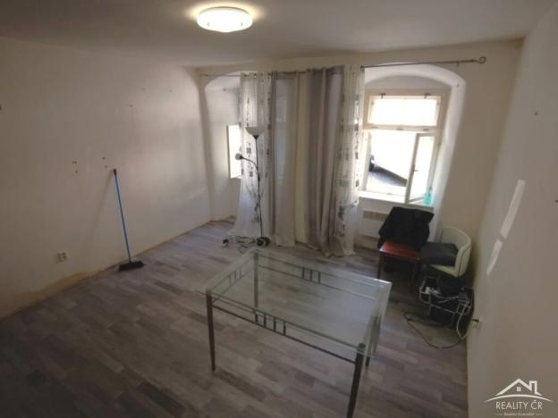 Pronájem bytu 2+kk, Jihlava, Husova, 43 m2