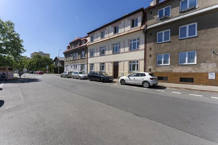 Pronájem bytu 1+kk, Praha - Michle, Na líše, 25 m2