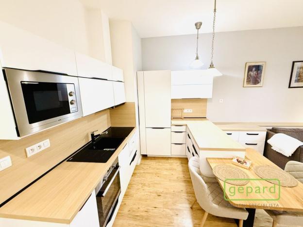 Pronájem bytu 1+kk, Dobřichovice, Anežky České, 34 m2