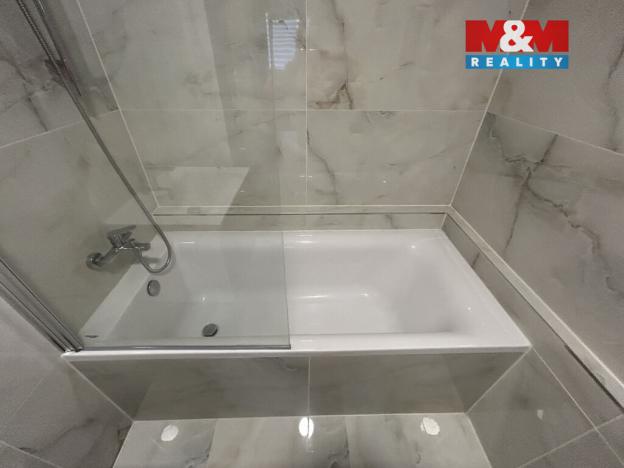 Pronájem bytu 3+1, Ústí nad Labem - Bukov, Vinařská, 70 m2