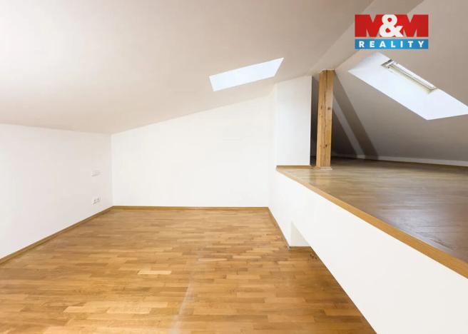 Prodej bytu 1+1, Praha - Žižkov, Vlkova, 55 m2