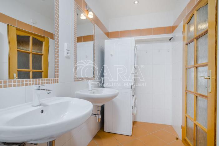 Pronájem bytu 3+kk, Praha, Kateřinská, 120 m2